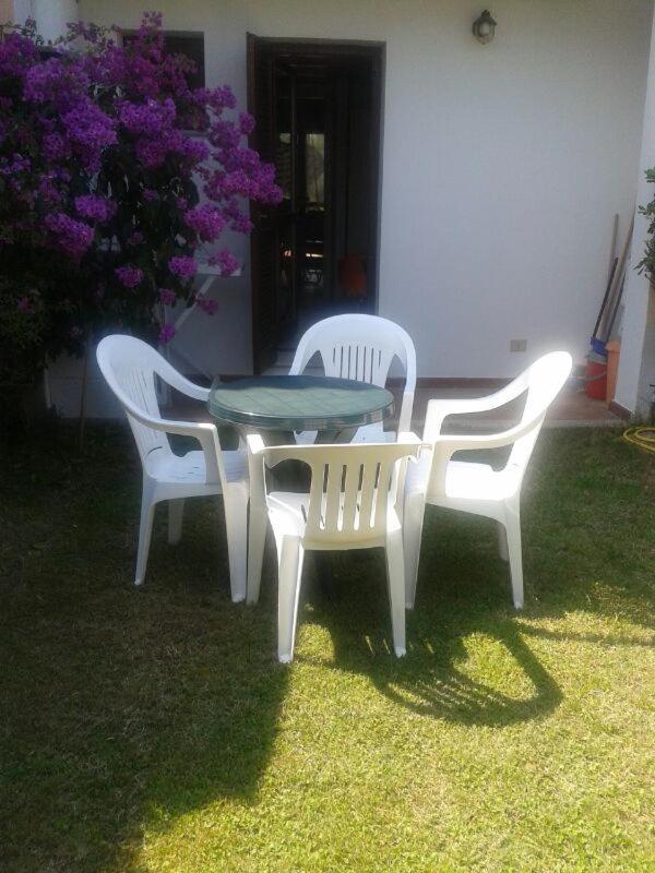 Casetta Le Tre Querce San Teodoro  Exterior photo